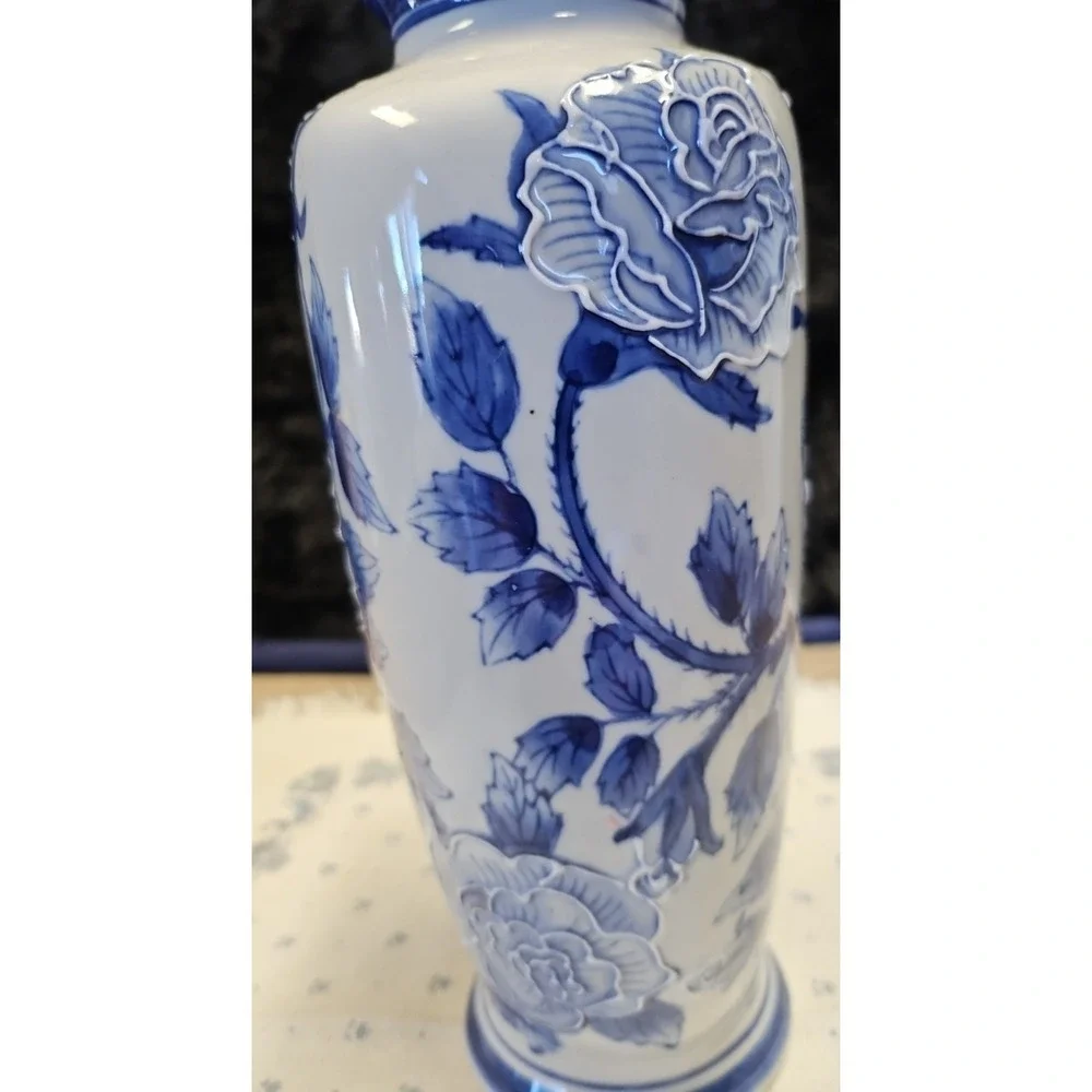 Blue and White Vase with Roses, Roses are outlined in the pottery so they show